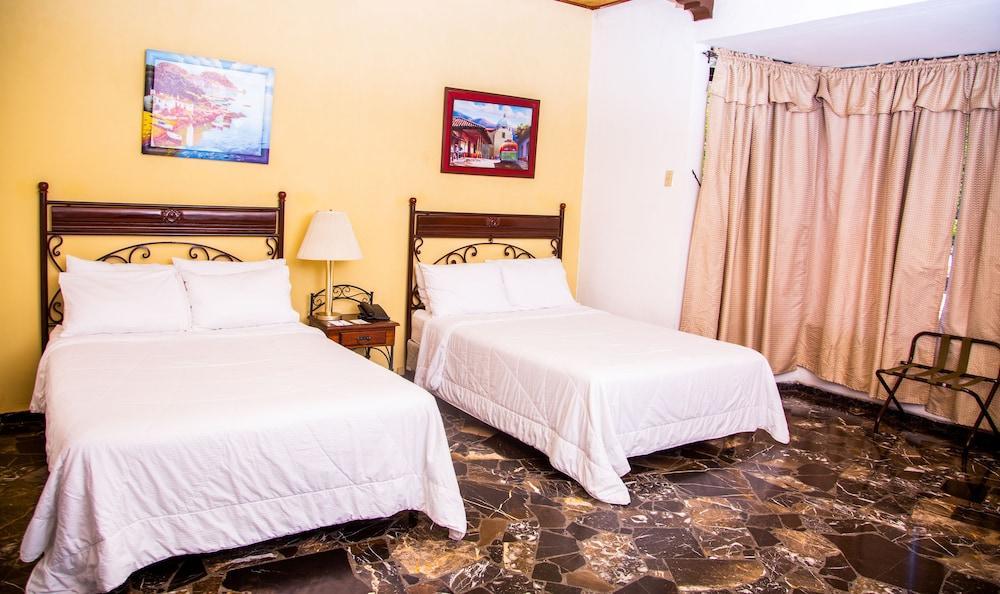 Hotel Santa Elena Antiguo Cuscatlan Exterior photo