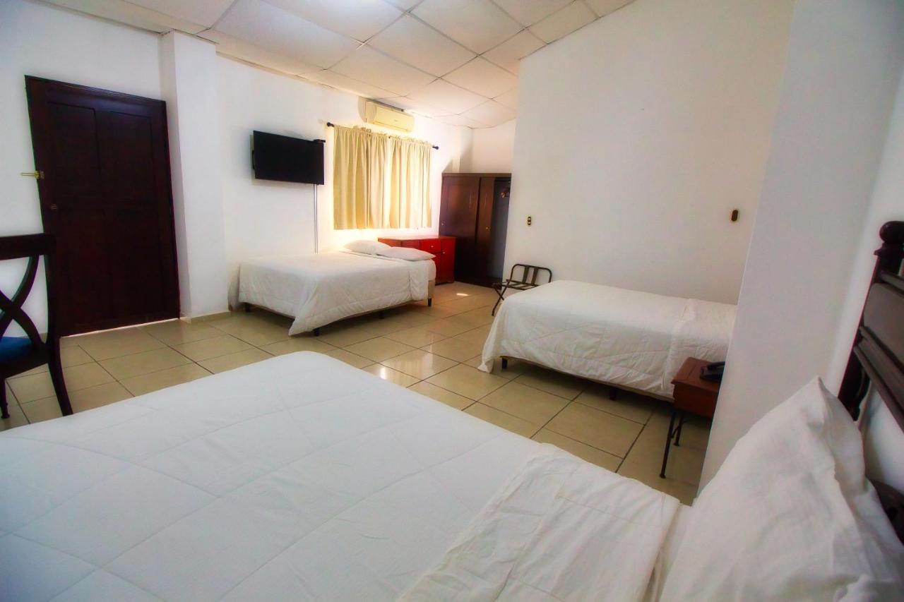 Hotel Santa Elena Antiguo Cuscatlan Exterior photo