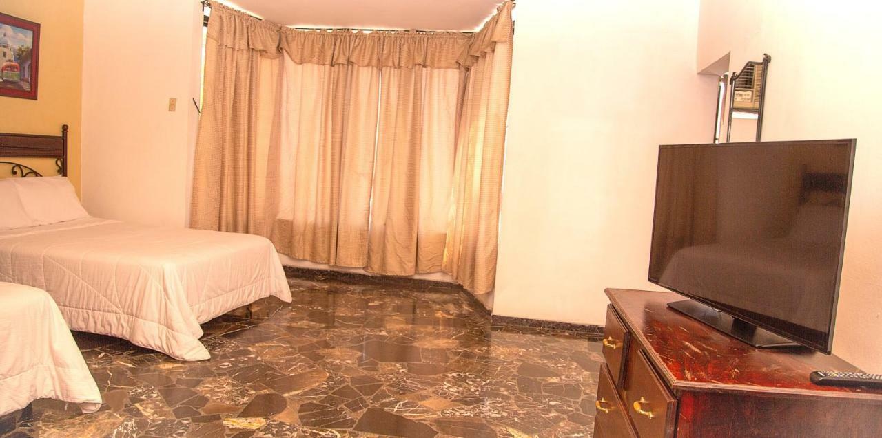 Hotel Santa Elena Antiguo Cuscatlan Exterior photo
