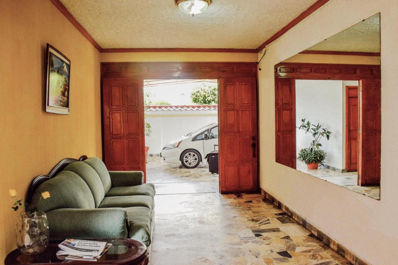 Hotel Santa Elena Antiguo Cuscatlan Exterior photo